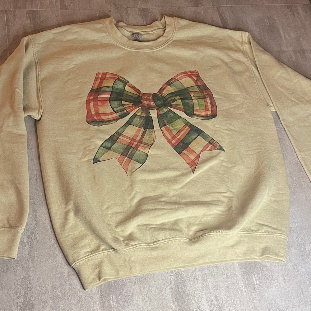 Festive Fall Plaid Bow Graphic crew neck Sweater- size M